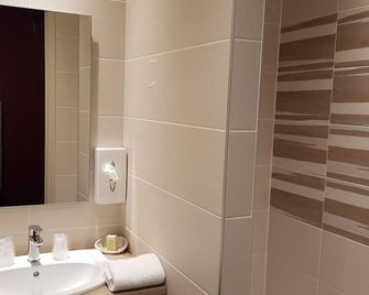 Logis Hôtel A la Bonne Auberge - Laval - Sala pranzo