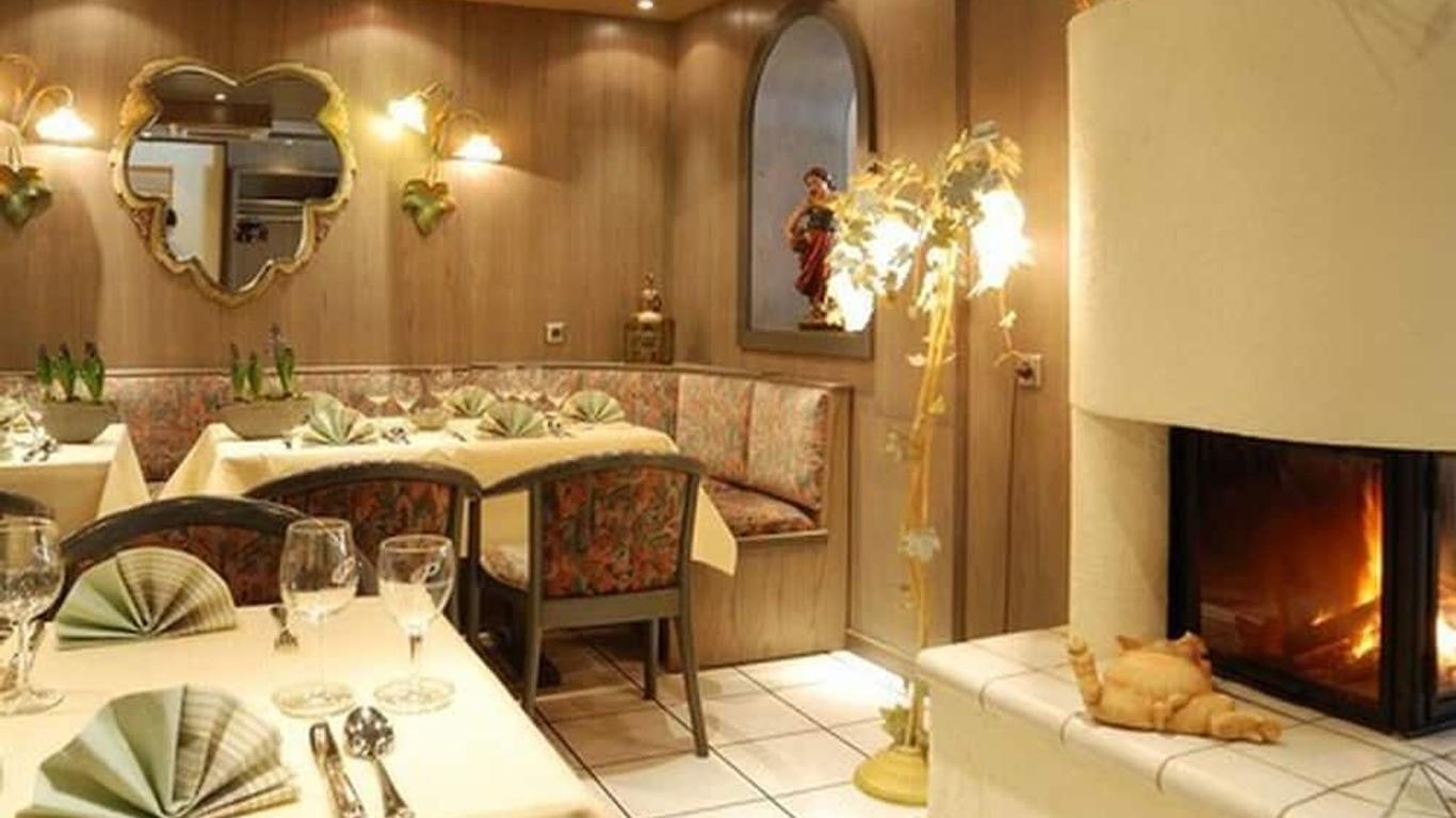 موسل رومانتيك هوتل آم بانوراما بوجين