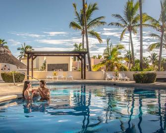 卡博斯皇家公園酒店 - 聖荷西卡波 - 卡波聖盧卡 - 游泳池