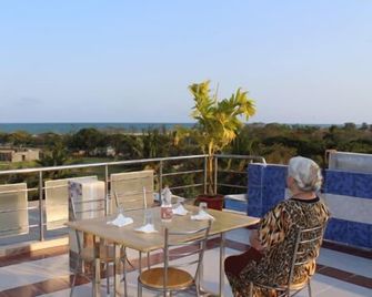 suradeep residency - Mahabalipuram - Balcón