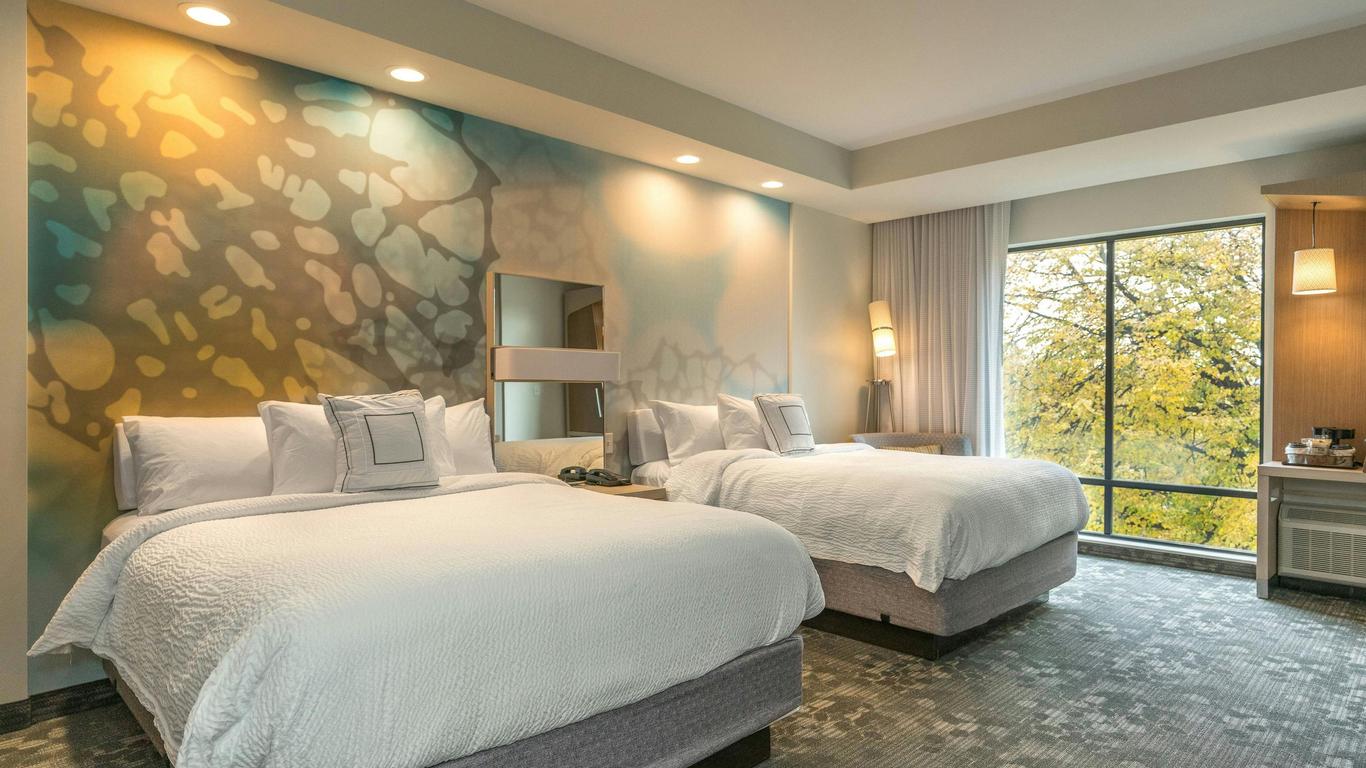 Courtyard by Marriott West Springfield