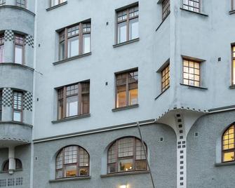 Central, peaceful, high-end apartment - הלסינקי - בניין