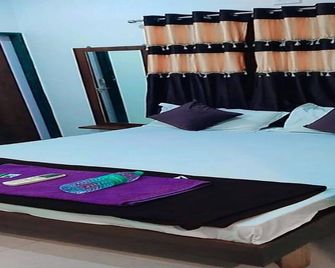 Hotel Kaanha - Dwārka - Bedroom