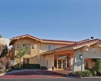 La Quinta Inn Austin Oltorf - Austin - Building
