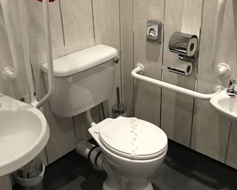 Queens Plaza Hotel - Blackpool - Badrum