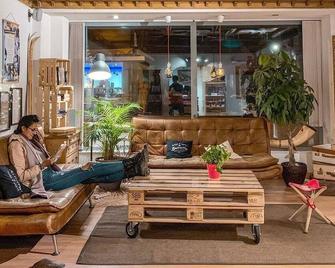 バーマーズ ホステル - インターラーケン - ラウンジ