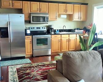 Location, Location, Location - Kaneohe - Kitchen