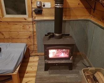 Rustic Cabin In The Woods, 5 Min To Rochester - Rochester
