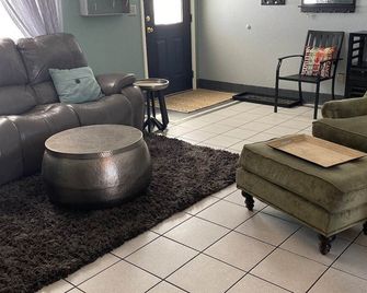 Relax, Enjoy, Make Memories! - Springdale - Wohnzimmer