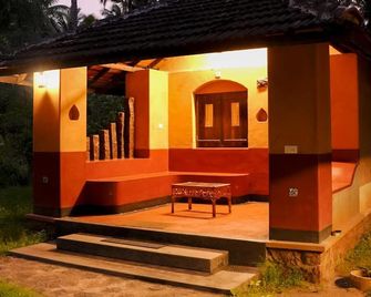 Down To Earth Farmstay By Laksem - Vettaikkaranpudur - Patio