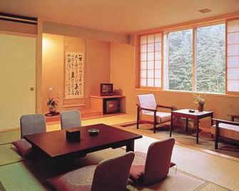 Shiotsubo Onsen Hotel - Karuizawa - Dining room