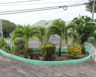 The Relax Inn - Saint George's - Vista del exterior
