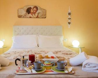 Ridolfi Guest House - Florence - Bedroom