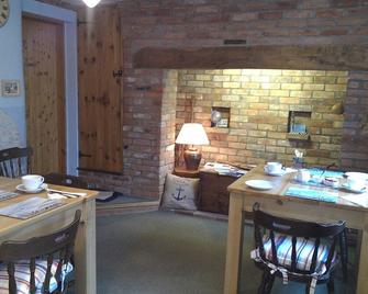 AnchorageWells next the Sea Cottage - Wells-next-the-Sea - Dining room