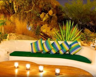Los Milagros Hotel - Cabo San Lucas