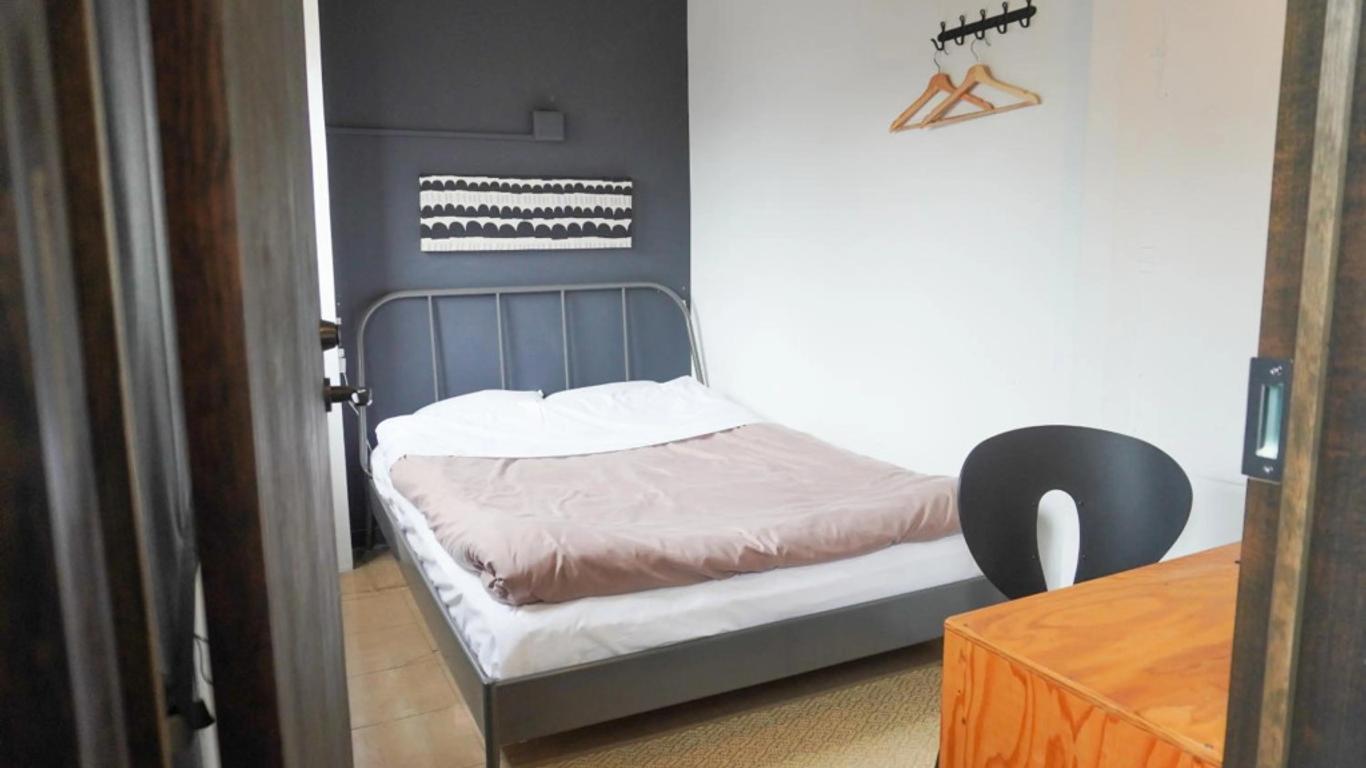 Hostel Niniroom