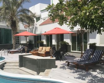 Al Khalidiah Resort - Sharjah - Edificio