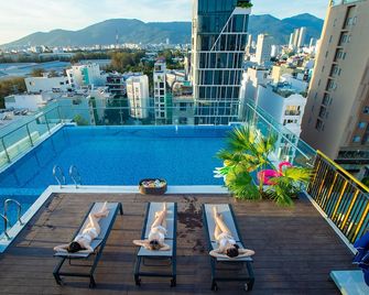 Pharaoh Boutique Hotel Danang - Da Nang - Havuz