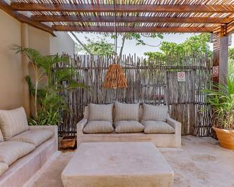 Boutique Hotel Posada 06 Tulum - Tulum - Patio