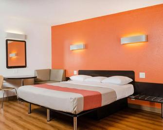 Ramada by Wyndham Merced - Merced - Sypialnia