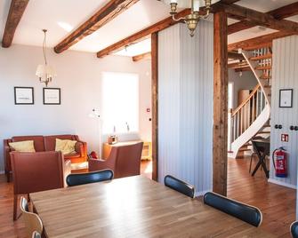 Syslo Guesthouse - Stykkisholmur - Comedor