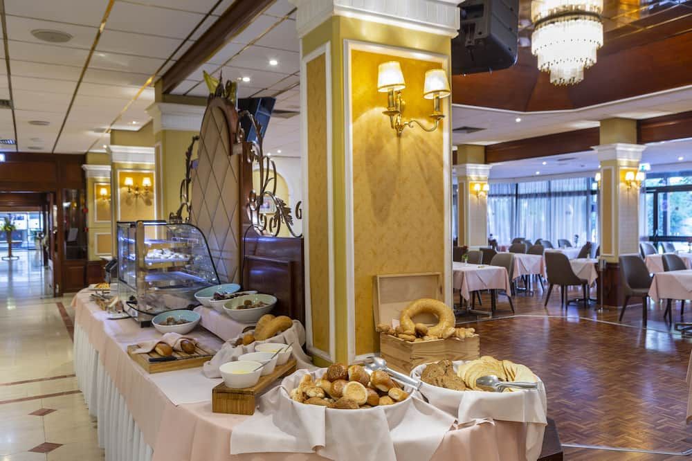 Odysseia Hotel Kapetanios - לימסול - בופה