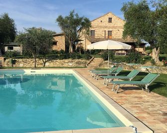 La Villa degli Ulivi - Fermo - Piscina