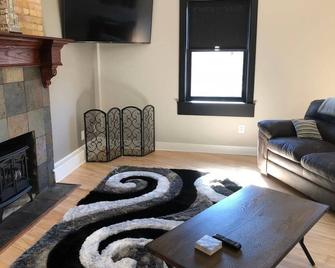 Experience the high street - Elkhart - Living room