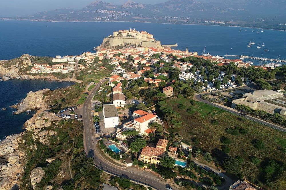 Le Saint Erasme, Hotel Eco Friendly - Calvi - Außenansicht
