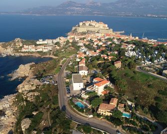 Le Saint Erasme, Hotel Eco Friendly - Calvi - Außenansicht