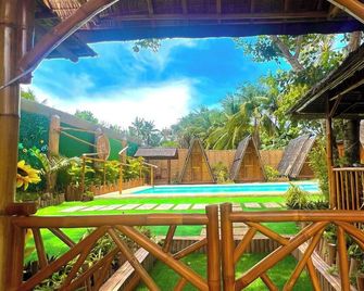 Bamboo Grove Royale by Hiverooms - Bogo City