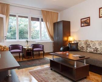 Modern Cozy Apartment - Belgrade - Living room