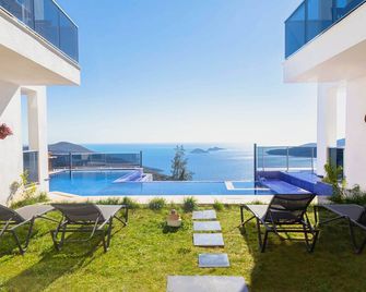 Su Butik Hotel - Kaş - Balkon
