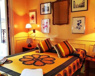 Hostal La Fontana - Madrid - Chambre