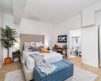 Beautiful 1 BD Condo in Downtown San Diego. - سان دييغو - غرفة نوم
