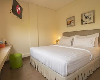 d'primahotel Airport Jakarta 1 - Tangerang City - Bedroom
