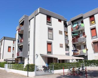 Appartamento Ciclamini - Campomarino - Edificio