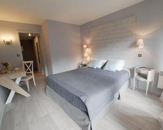 Hôtel la Cascade - Mouthier-Haute-Pierre - Bedroom