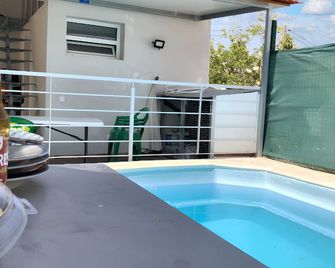 Comfortable Apartment in Feijó with Shared Pool, 90 m² - Almada - Piscine
