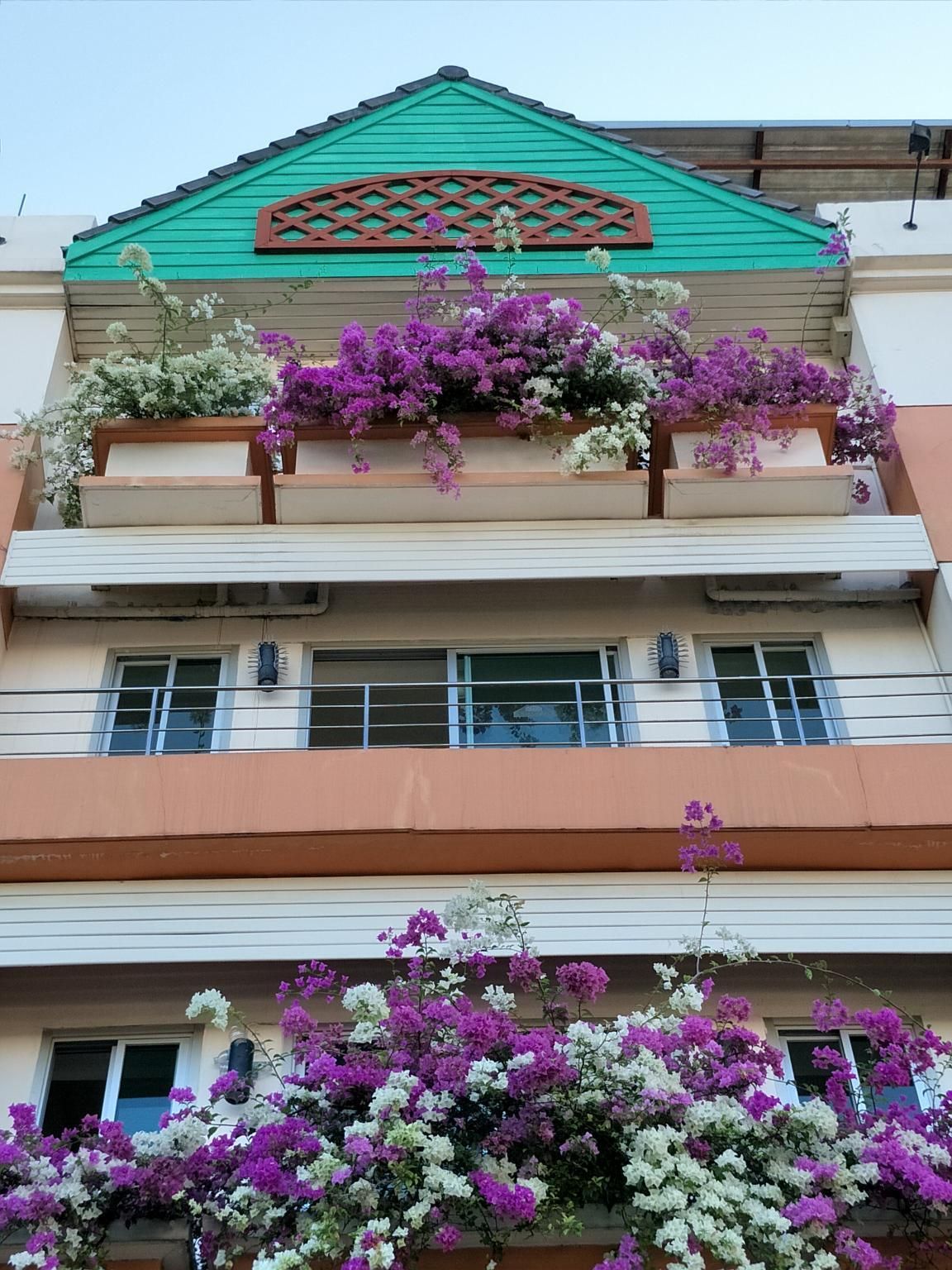 ساندي سيرفيسد أبارتمنت - بانكوك - مبنى