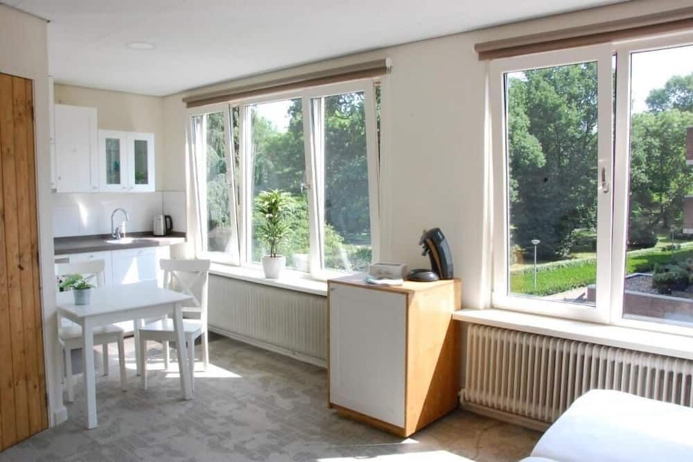 Central-Day Inn - Enschede - Jadalnia