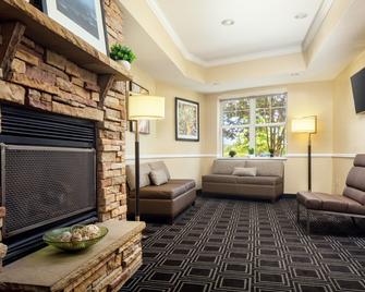 TownePlace Suites by Marriott Springfield - Springfield - Lobby