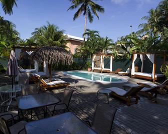 Copacabana Hotel And Suites - Adults Only - Jaco - Pool