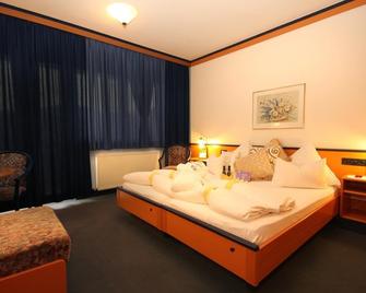 Hotel-Restaurant Grimmingblick - Bad Mitterndorf - Bedroom