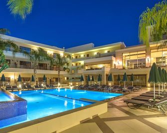 Porto Platanias Beach Resort & Spa - Platanias - Pool