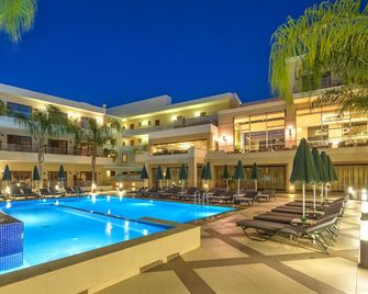 Porto Platanias Beach Resort & Spa - Platanias - Pool
