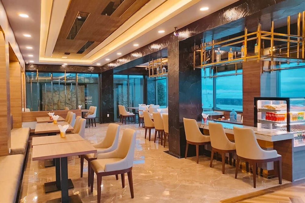 سي سايد جومتين بيتش