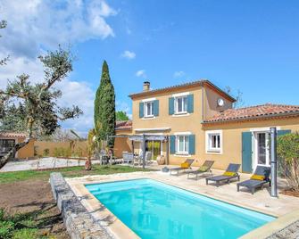 Fantastic villa with pretty private swimming pool and terrace. - Espeluche - Piscina