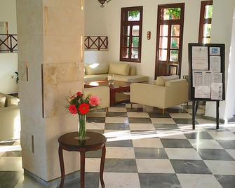 Kalydna Island Hotel - Panormos - Obývací pokoj