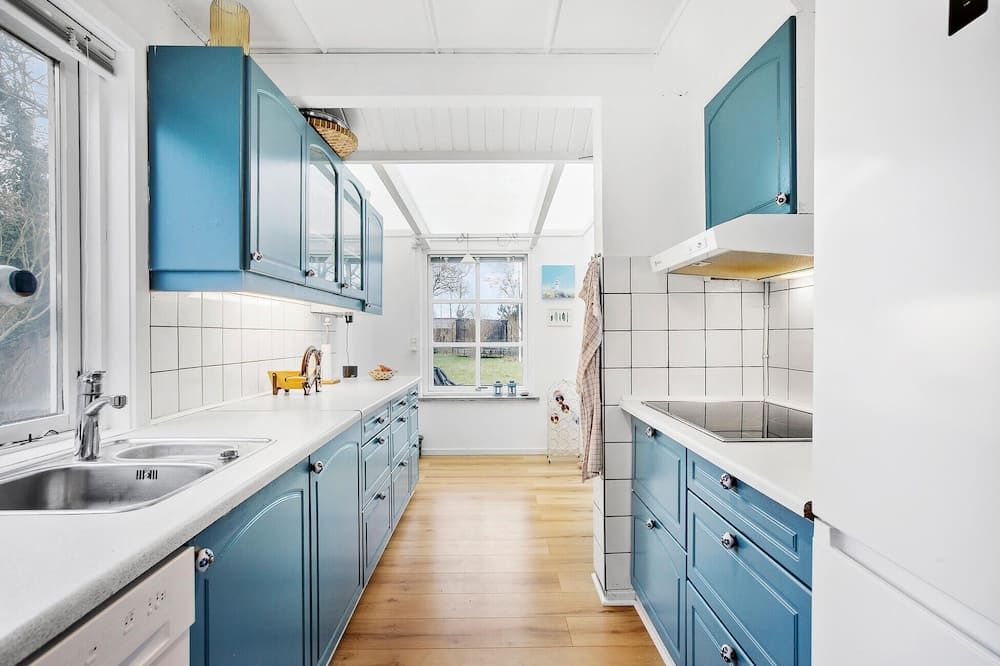 Cozy Home In Hundested With Kitchen – Hundested